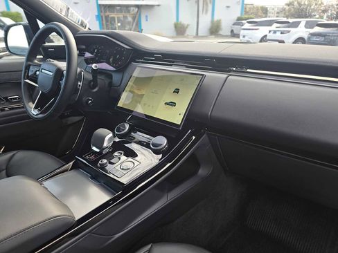 Used 2023 Land Rover Range Rover Sport SE Dynamic image 13