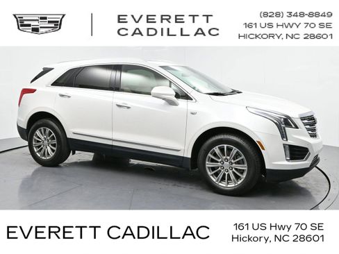 Used 2019 Cadillac XT5 Luxury FWD image 1