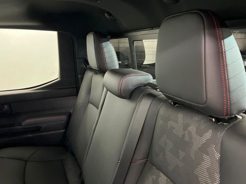 Used 2025 Toyota Tacoma TRD Off-Road image 20