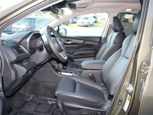 Used 2025 Subaru Ascent Limited AWD/4WD image 11