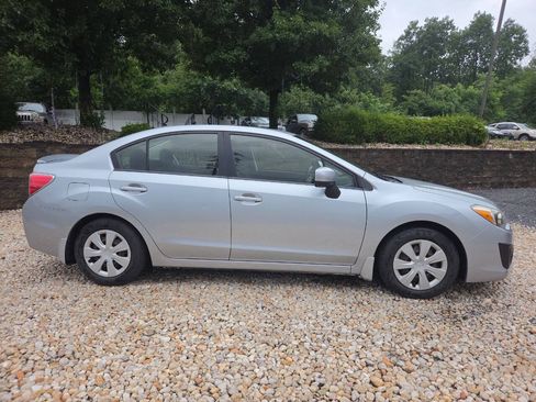 Used 2014 Subaru Impreza 2.0i Premium AWD/4WD image 7