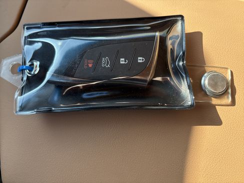 Certified 2025 Lexus ES 350 w/ Premium Package image 36