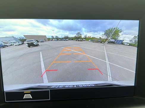 Used 2022 GMC Terrain SLT w/ Infotainment Package II image 25