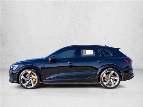 Used 2023 Audi e-tron S Prestige w/ Prestige Package image 8
