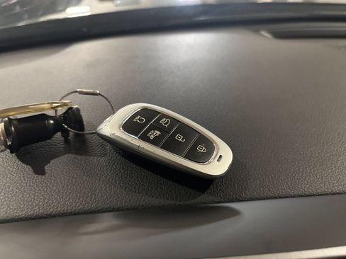 Used 2025 Hyundai Palisade SEL AWD/4WD image 18