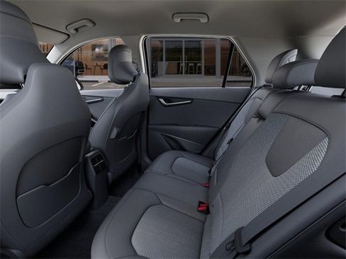 New 2025 Kia Niro EX image 19