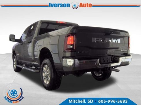 Used 2025 RAM 2500 Big Horn AWD/4WD image 1