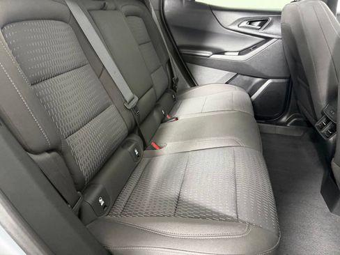 Used 2025 Chevrolet Equinox LT FWD image 28