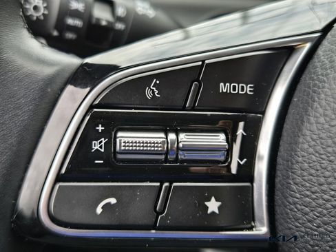 Certified 2025 Kia Seltos S FWD image 27