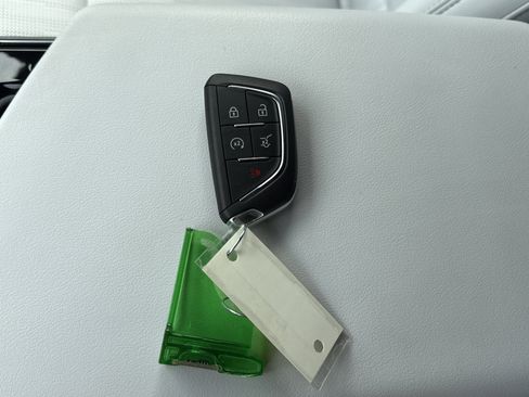 Used 2024 Cadillac Lyriq Luxury w/ LPO, Floor Liner Package AWD/4WD image 23