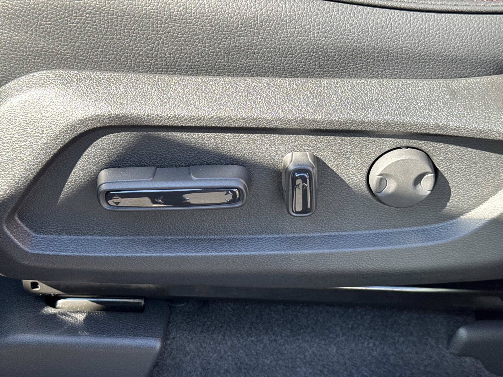 New 2026 Honda Pilot Black Edition image 18