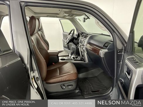 Used 2015 Toyota 4Runner Limited image 15
