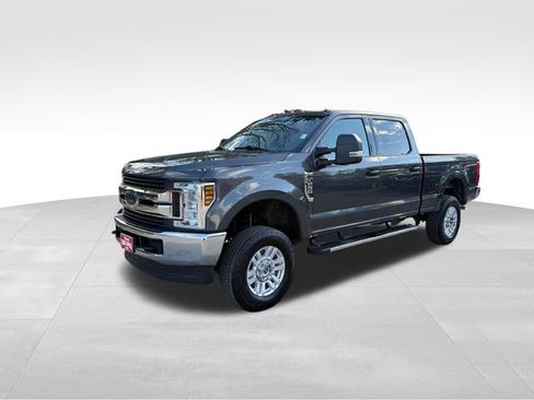 Used 2019 Ford F250 XLT w/ Snow Plow Prep Package AWD/4WD image 7