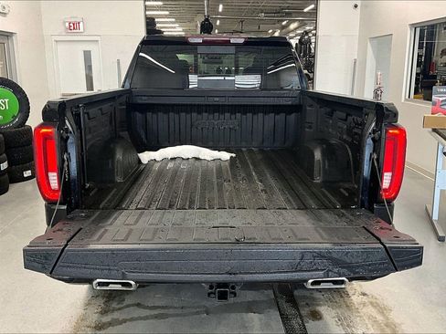 Used 2023 GMC Sierra 1500 AT4 w/ AT4 Premium Package image 30