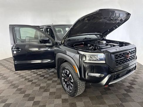 Used 2024 Nissan Frontier PRO-4X w/ Pro Convenience Package AWD/4WD image 12