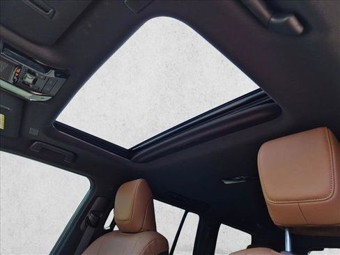 Certified 2025 Lexus GX 550 w/ Accessory Package (Z1) AWD/4WD image 18