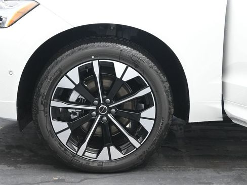 New 2026 Volvo XC60 B5 Plus w/ Climate Package image 30