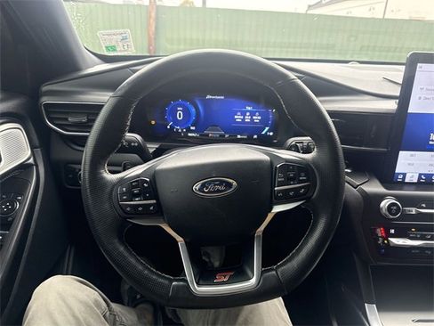 Used 2020 Ford Explorer ST w/ ST Street Pack image 14