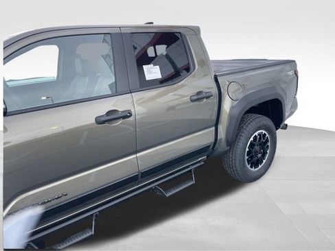 New 2026 Toyota Tacoma TRD Off-Road AWD/4WD image 4