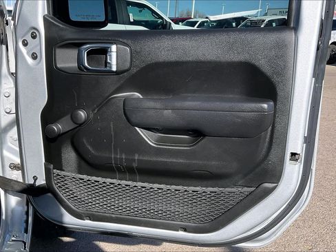 Used 2023 Jeep Wrangler Sport AWD/4WD image 21
