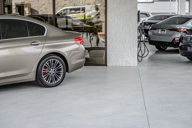 Used 2017 BMW 540i RWD image 63