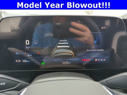 New 2024 Chevrolet Blazer EV LT AWD/4WD image 18