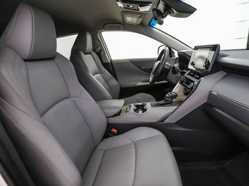 Used 2021 Toyota Venza XLE w/ Softex Package AWD/4WD image 29