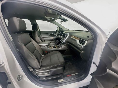 Used 2023 GMC Acadia SLE w/ Driver Convenience Package FWD image 34