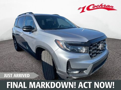 Used 2023 Honda Passport TrailSport image 1