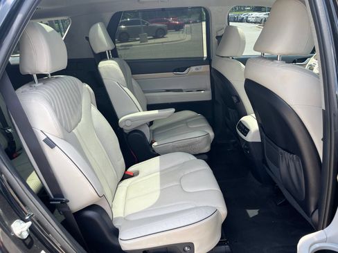 Used 2024 Hyundai Palisade Limited FWD image 39