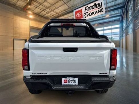 Used 2025 Chevrolet Colorado ZR2 w/ Midnight Edition image 6