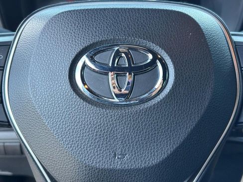 Used 2022 Toyota Corolla SE image 26