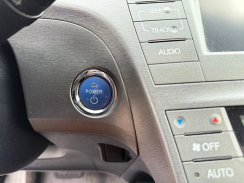 Used 2013 Toyota Prius Two FWD image 25