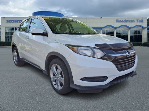 Used 2016 Honda HR-V LX image 1