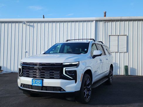 New 2025 Chevrolet Suburban High Country w/ LPO, Illumination Package image 1