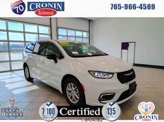 Used 2025 Chrysler Pacifica Select FWD video 1
