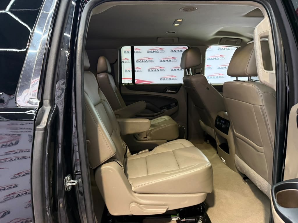 Used 2020 Chevrolet Suburban LT AWD/4WD image 38