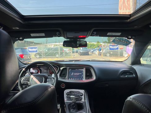 Used 2017 Dodge Challenger SRT Hellcat image 49