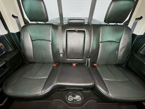 Used 2018 RAM 2500 Laramie w/ Sport Appearance Group AWD/4WD image 13