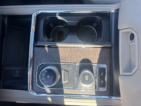 Used 2020 Ford Expedition Max Limited w/ Equipment Group 302A image 39