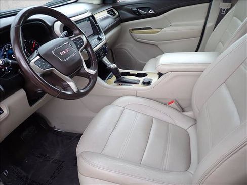 Used 2019 GMC Acadia Denali w/ Technology Package AWD/4WD image 13