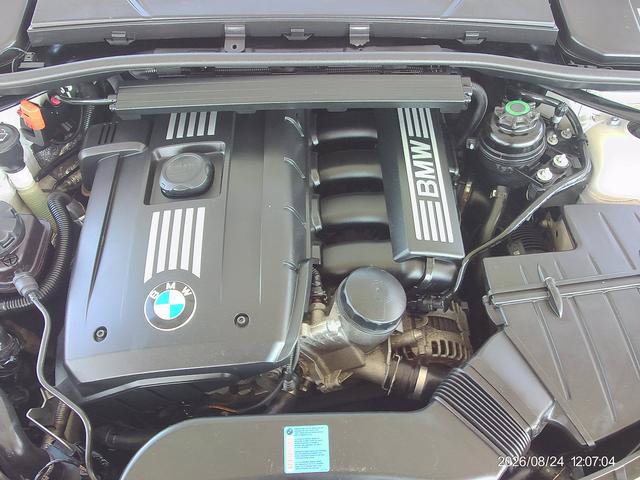 Used 2009 BMW 328i xDrive Coupe AWD/4WD image 8