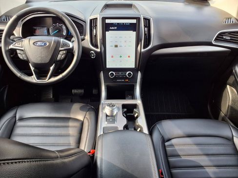Certified 2024 Ford Edge SEL AWD/4WD image 9