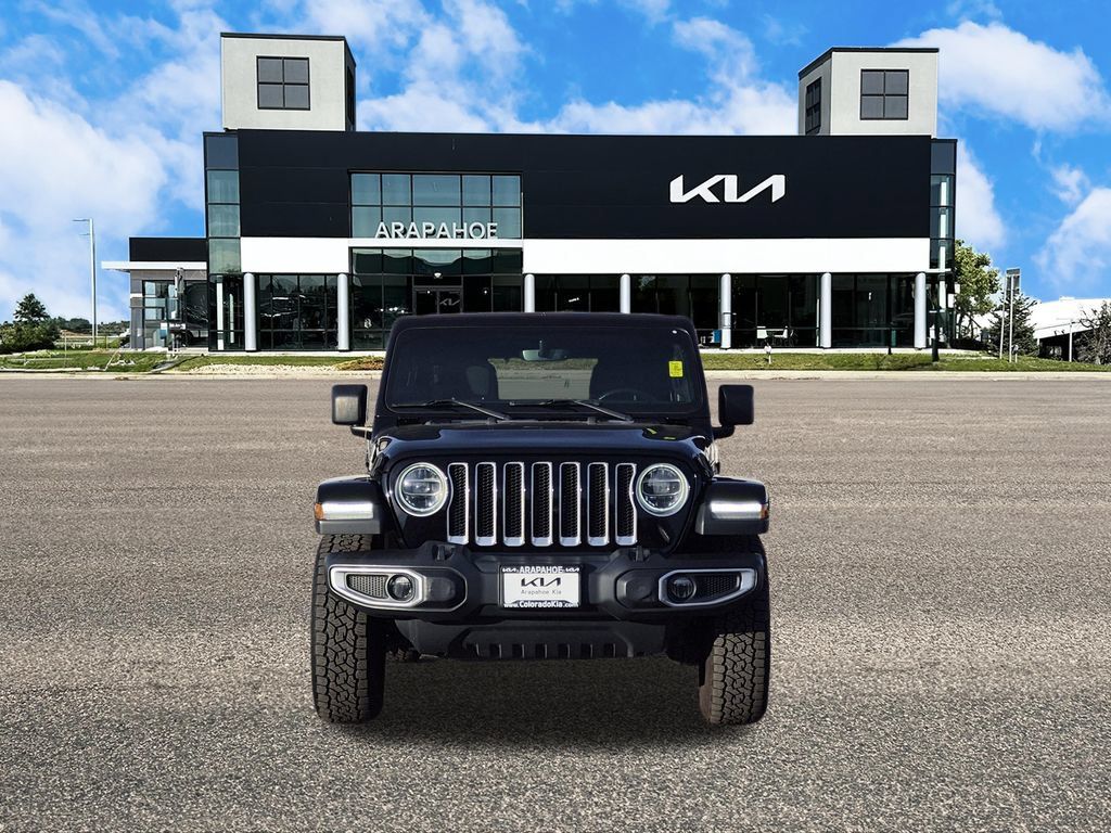 Used 2018 Jeep Wrangler Unlimited Sahara AWD/4WD image 3
