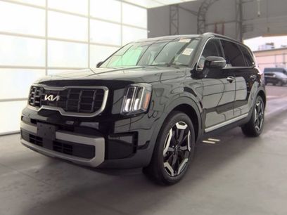 Used 2023 Kia Telluride S w/ S Sunroof Package