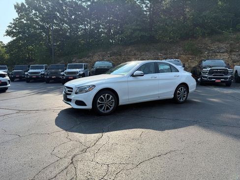 Used 2018 Mercedes-Benz C 300 4MATIC Sedan image 3