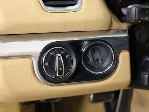 Used 2016 Porsche Boxster RWD image 20