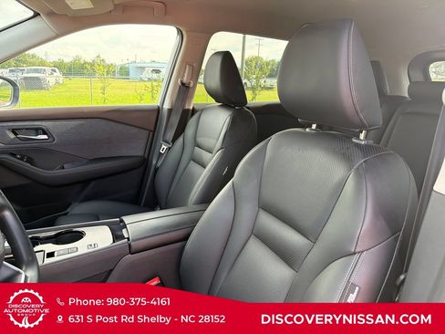 Certified 2023 Nissan Rogue SV FWD image 13