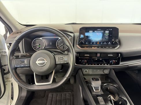 Certified 2023 Nissan Rogue SL w/ SL Premium Package AWD/4WD image 3