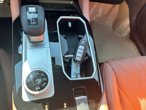 New 2025 Mitsubishi Outlander SEL image 12